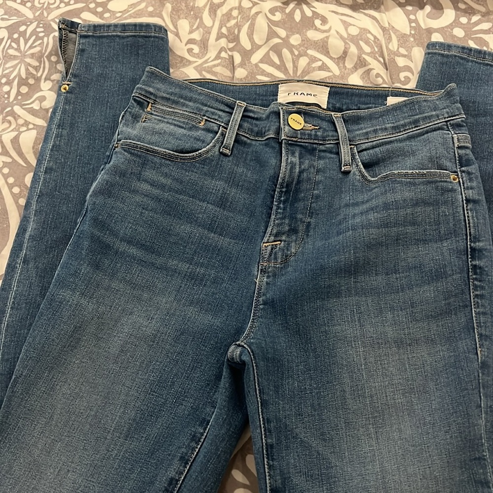 Frame Le High Skinny Jeans